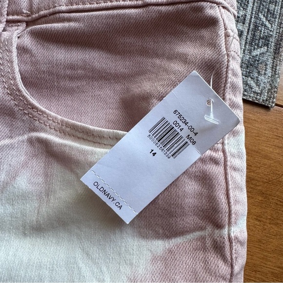 Old Navy Pink and White Jean Shorts with Frayed Hem - Picture 3 of 6